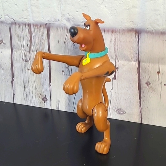 Vintage Y2K Hanna-Barbera Scooby-Doo  Zombie Scooby Poseable Action Figure Toy - Picture 3 of 17
